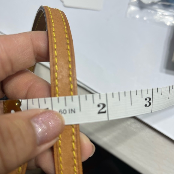 Louis Vuitton Strap - Picture 6 of 8
